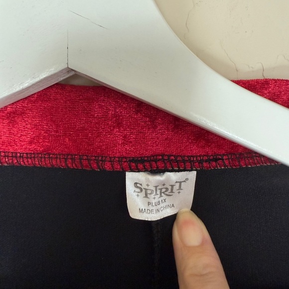 Spirit Halloween Victorian Vampiress Plus Size Costume Black Red Dress - Picture 5 of 12